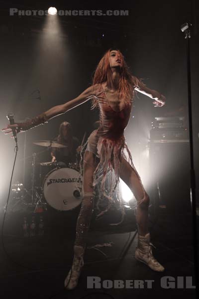 STARCRAWLER - 2019-11-20 - PARIS - Petit Bain - 